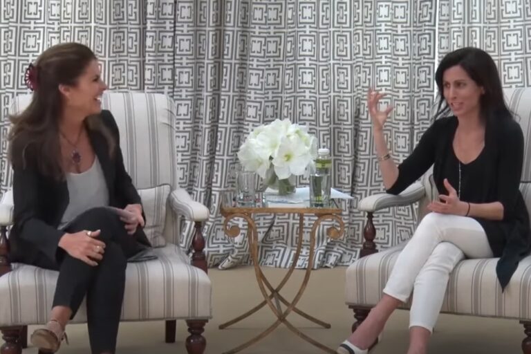 Lisa Genova and Maria Shriver discussing Alzheimer's